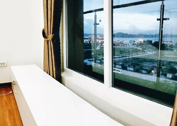 Khách sạn hẻo lánh Loving Halong Homestay *